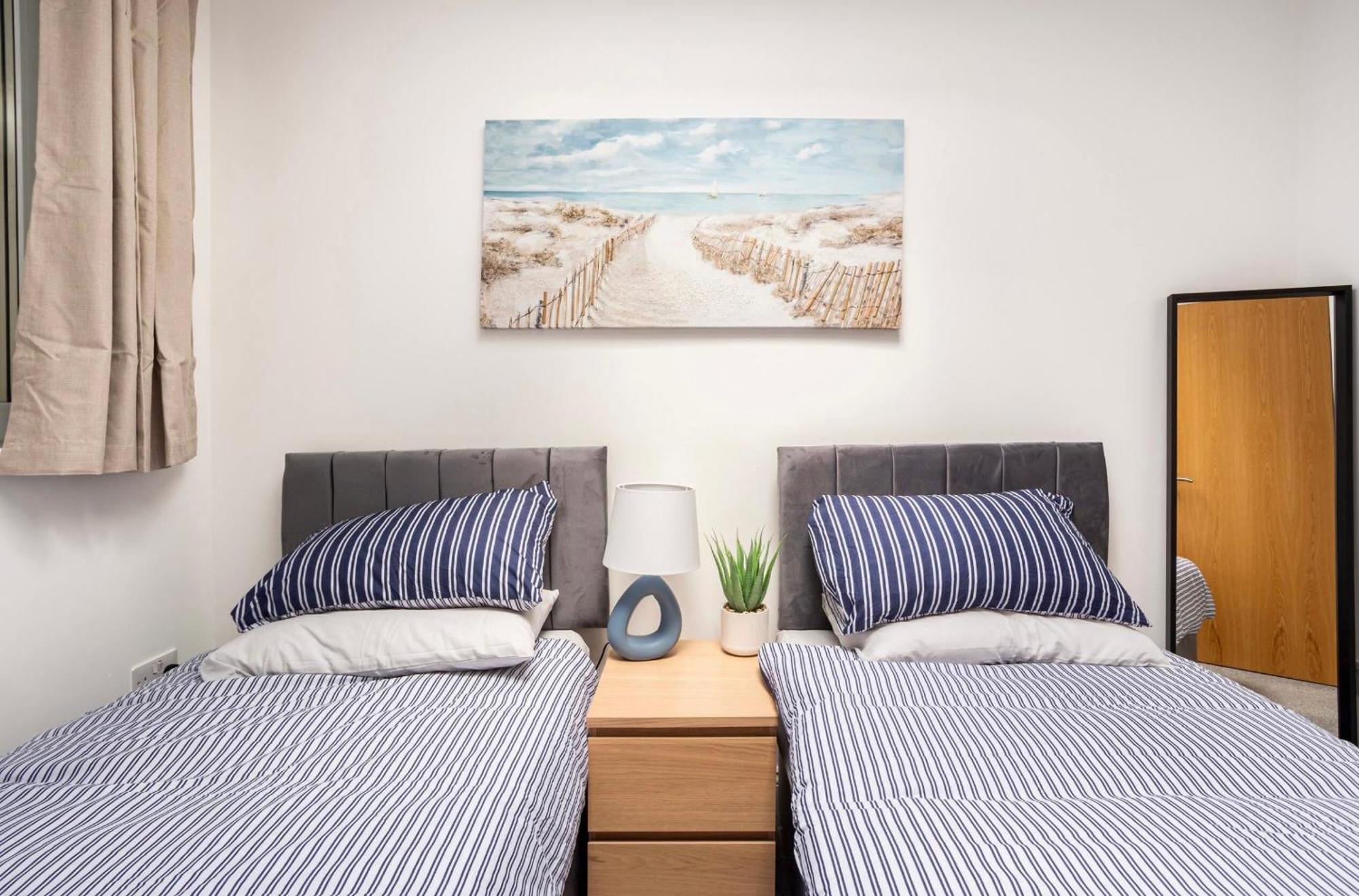 Beautiful 2 Bed Apartment Just Steps To The Beach Γουέιμουθ Εξωτερικό φωτογραφία